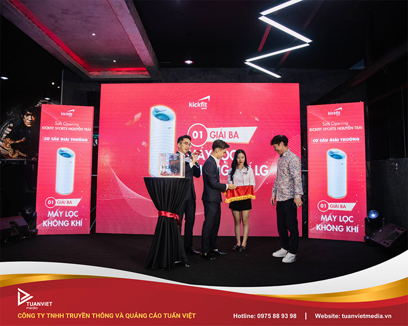 cho thuê ghế inox