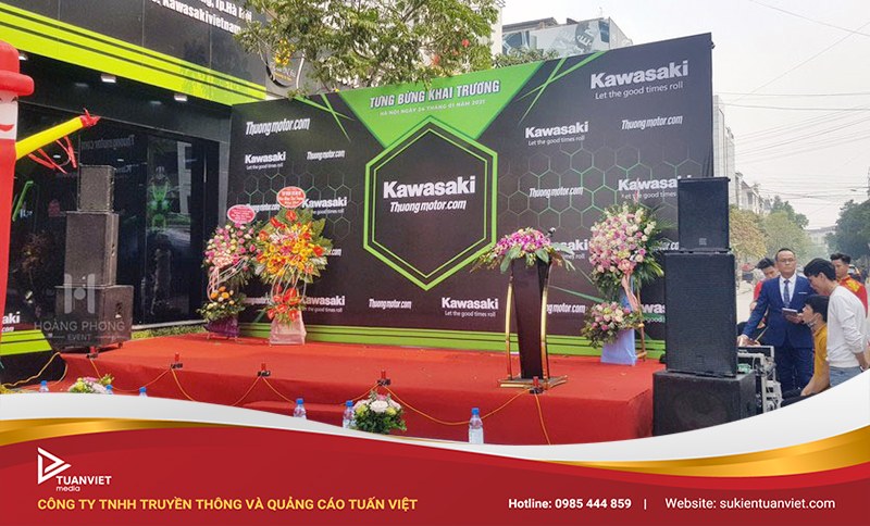 cho thuê bục phát biểu 