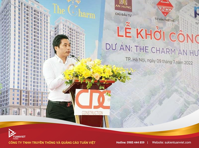 cho thuê bục phát biểu 