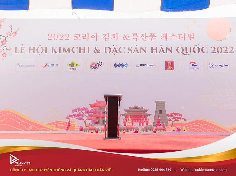cho thuê bục phát biểu 