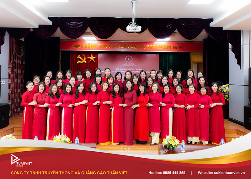 quy trình tổ chức ngày 8.3