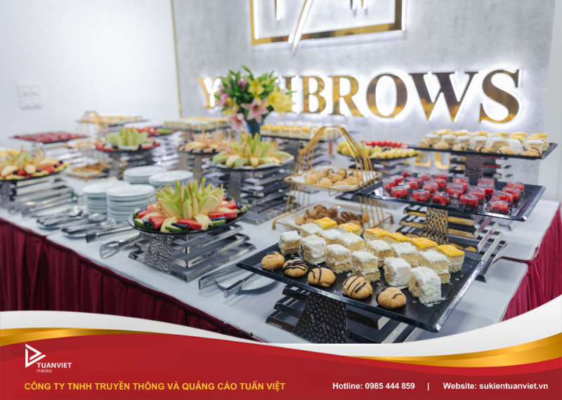 tổ chức sự kiện 8.3