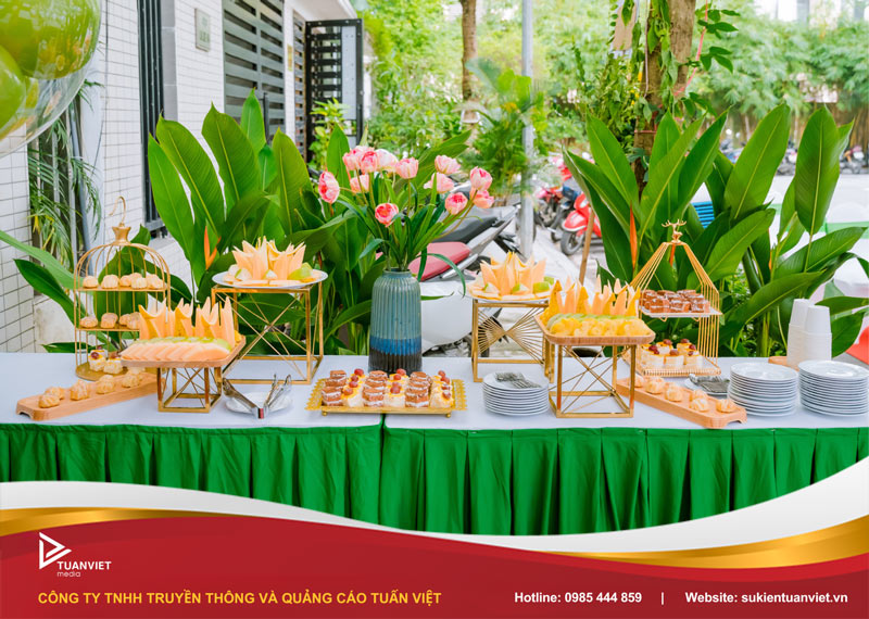 tổ chức tiệc