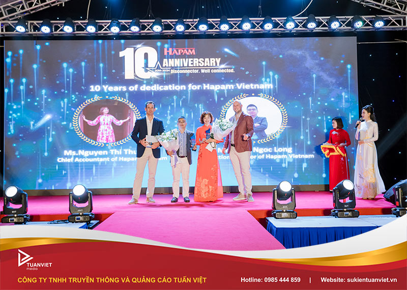 tổ chức tiệc tại chỗ