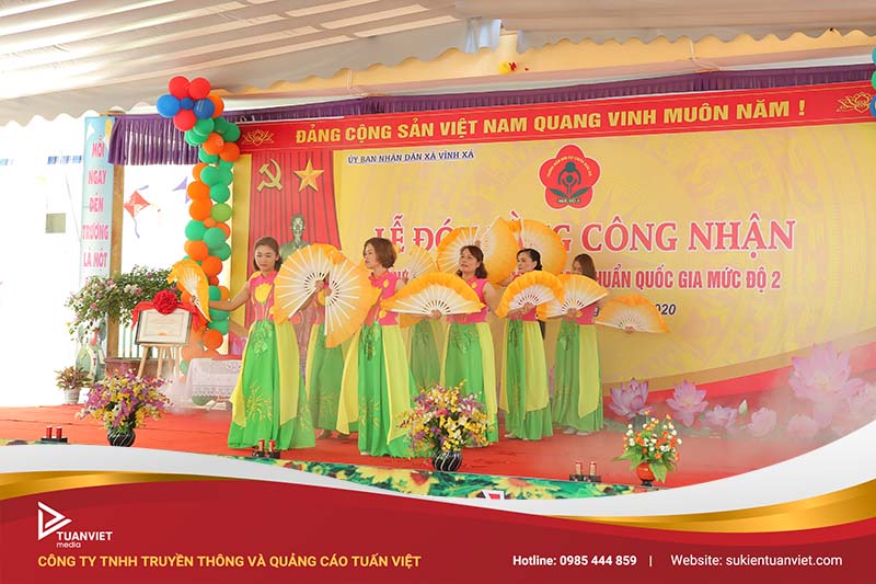 lễ đón nhận bằng