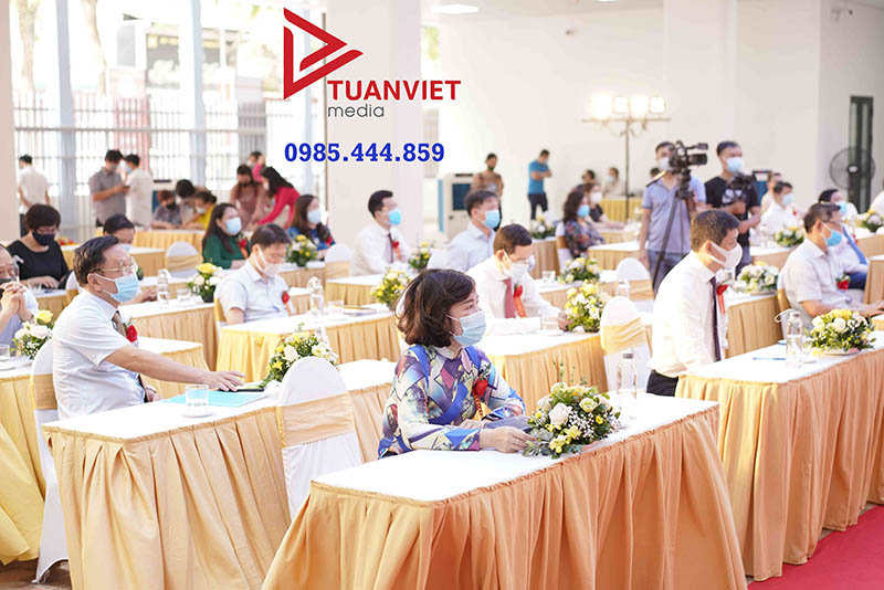 tổ chức lễ gắn biển công trình