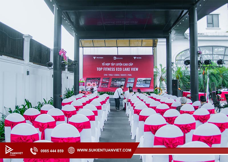 giá thuê bàn ghế khai trương