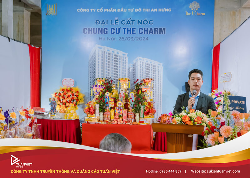 chuẩn bị tổ chức lễ cất nóc