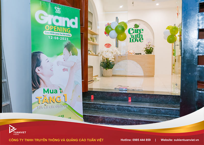 báo giá cho thuê standee khai trương
