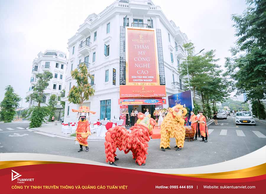 múa lân khai trương