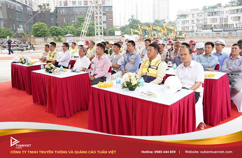 Kịch bản động thổ 