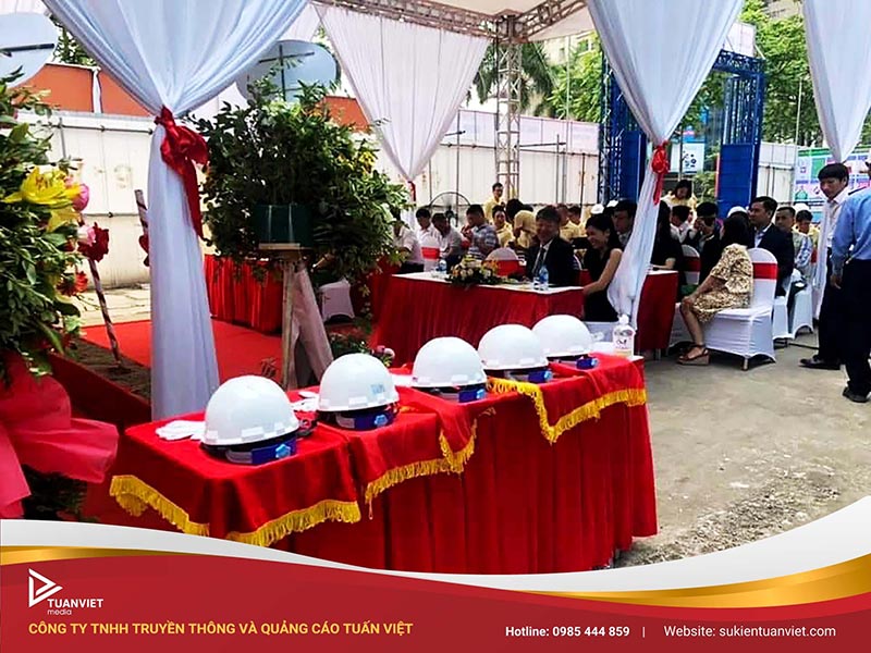 Kịch bản động thổ 