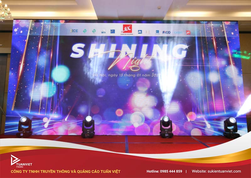 trang trí tất niên