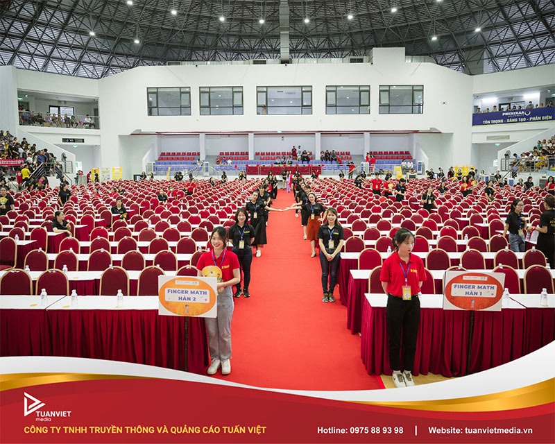 giá thuê thảm đỏ hà nội