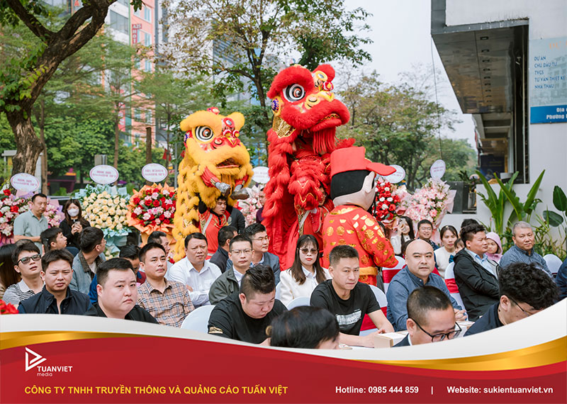 Tổ chức khai trương quán ăn Hà Nội