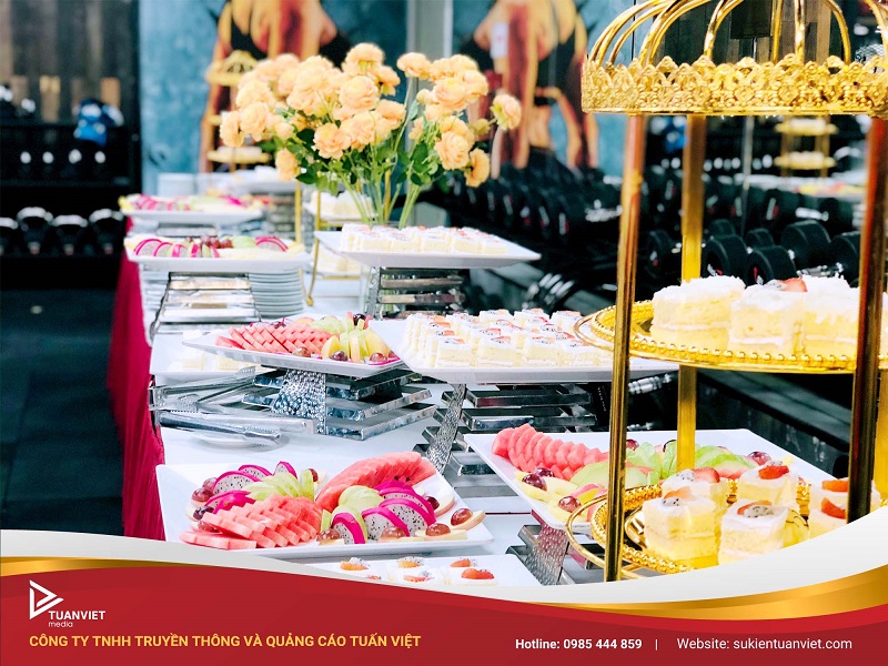 tiệc ngọt khai trương