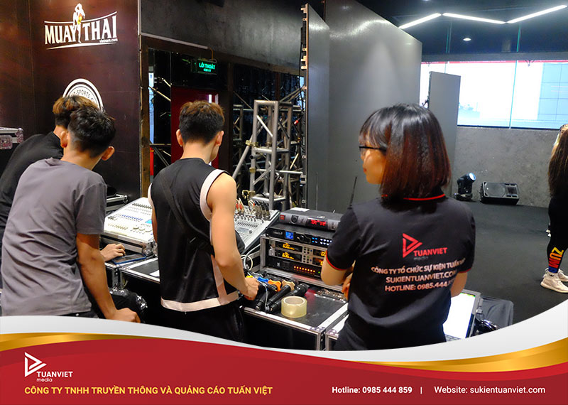 khai trương phòng tập gym