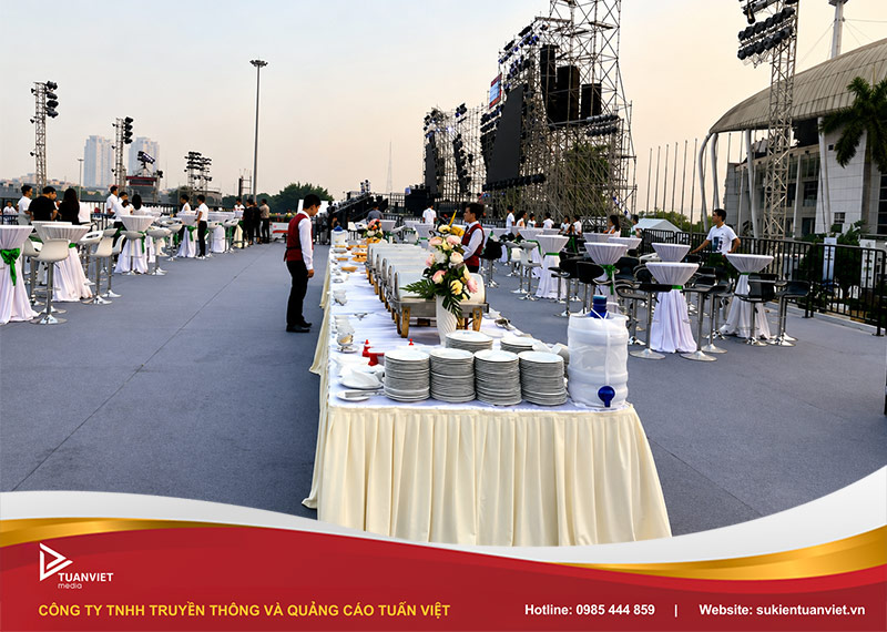 cho thuê bàn ghế bar giá rẻ tại hà nội