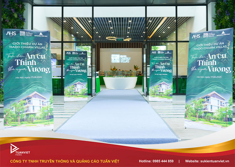 Dịch vụ cho thuê standee