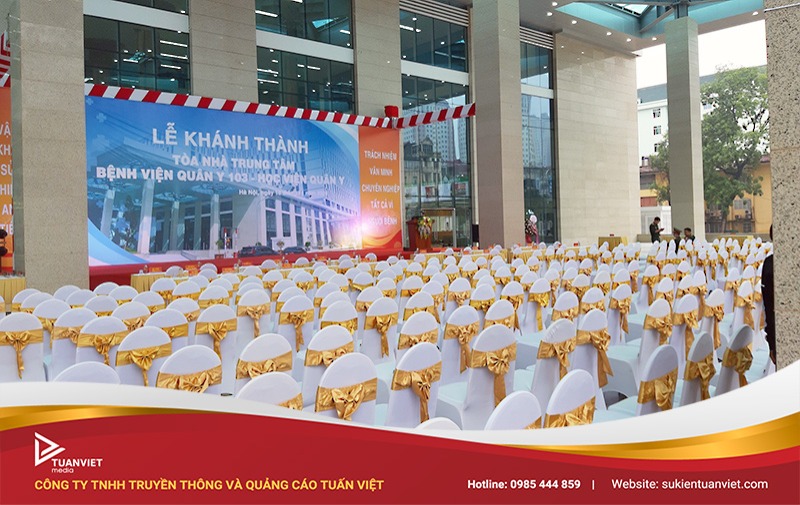 bảng giá thuê bàn ghế quận từ liêm