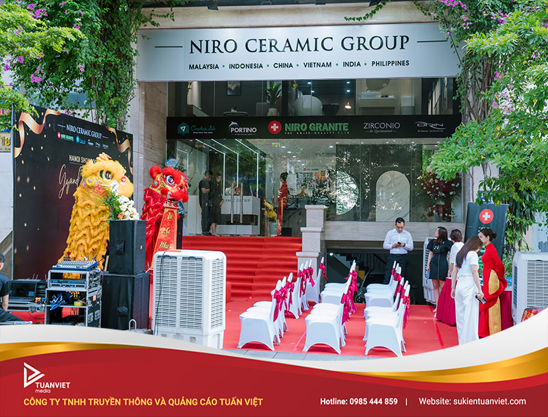khai trương showroom niro ceramic