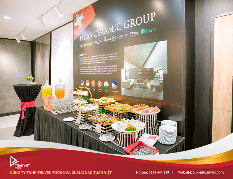 khai trương showroom niro ceramic