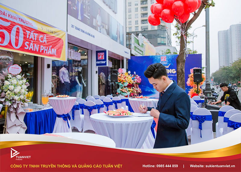 thuê bàn ghế sự kiện chuyên nghiệp hà đông