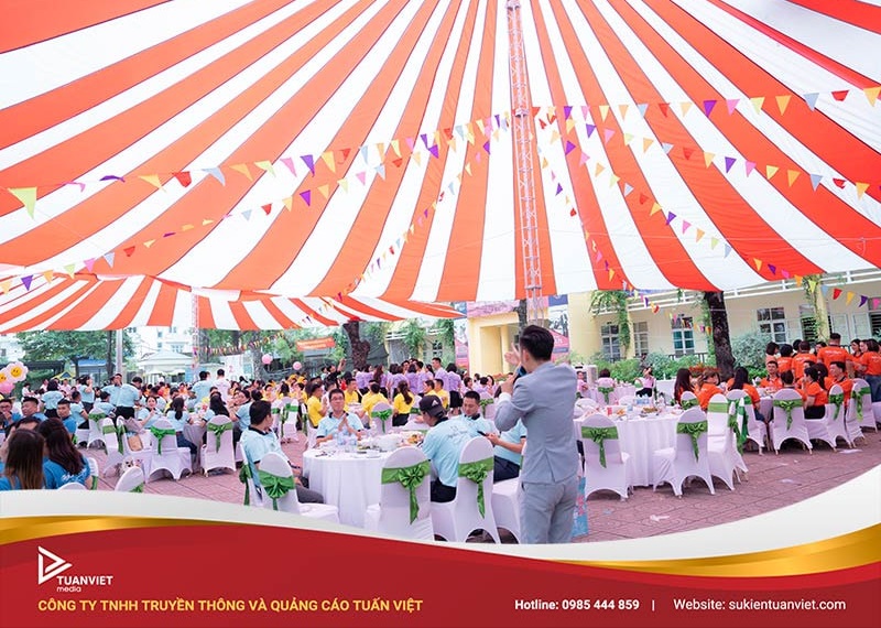 dịch vụ tổ chức họp lớp