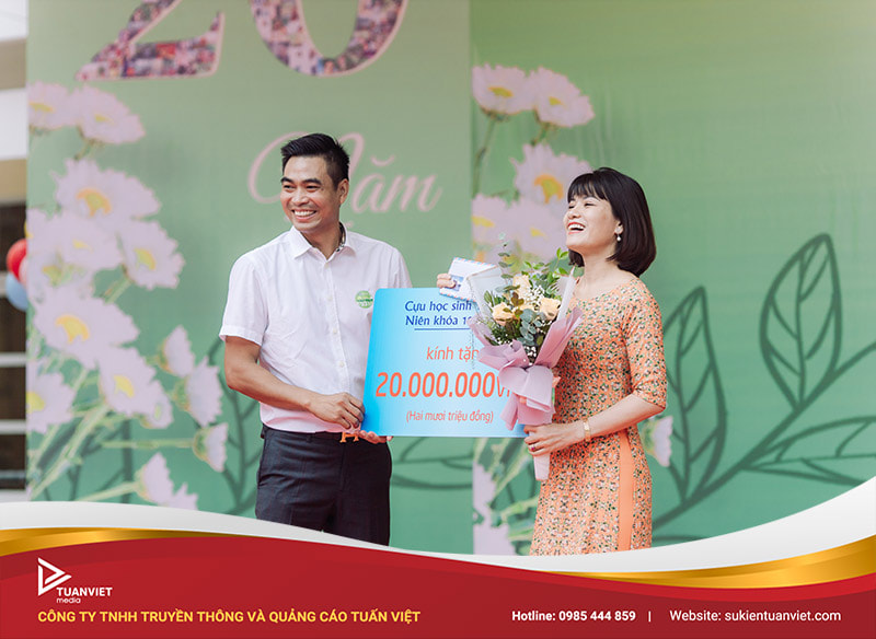 tổ chức họp lớp