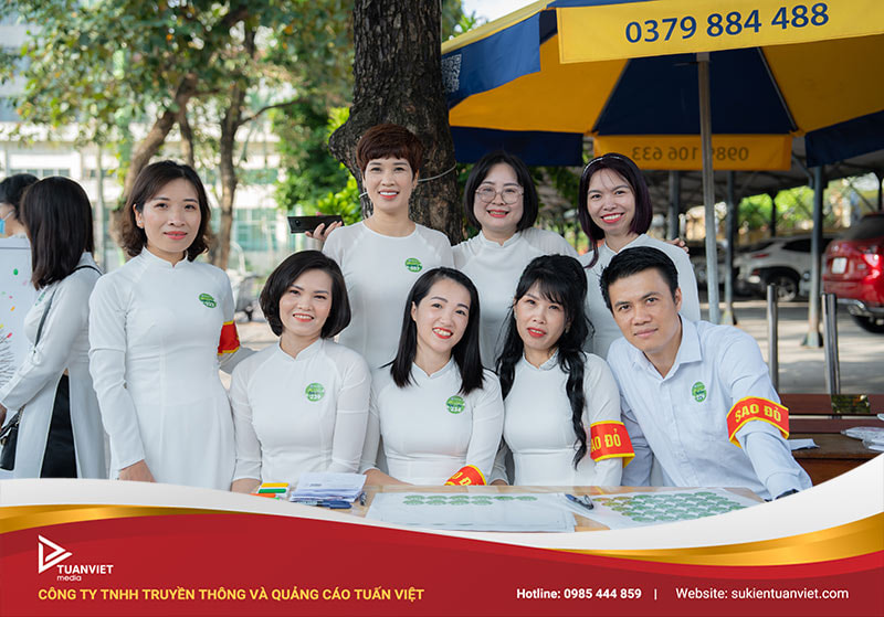 dịch vụ tổ chức họp lớp