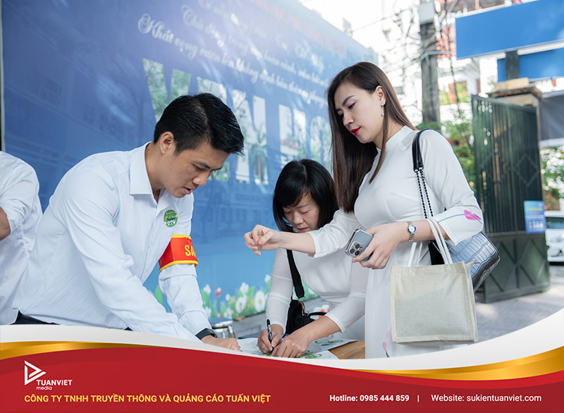 chương trình tổ chức họp lớp