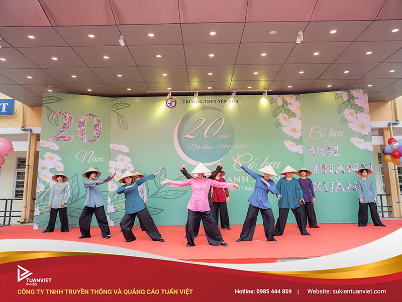 tổ chức họp lớp