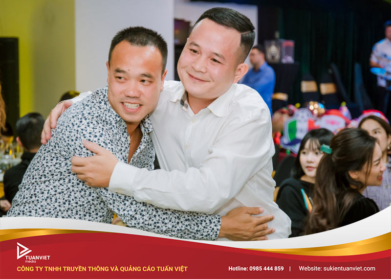 câu chúc tất niên