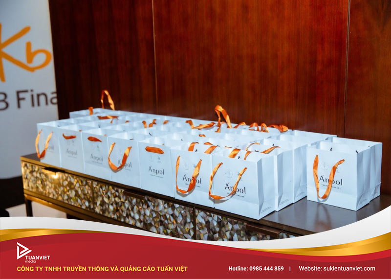 xu hướng tổ chức tiệc tất niên 2024