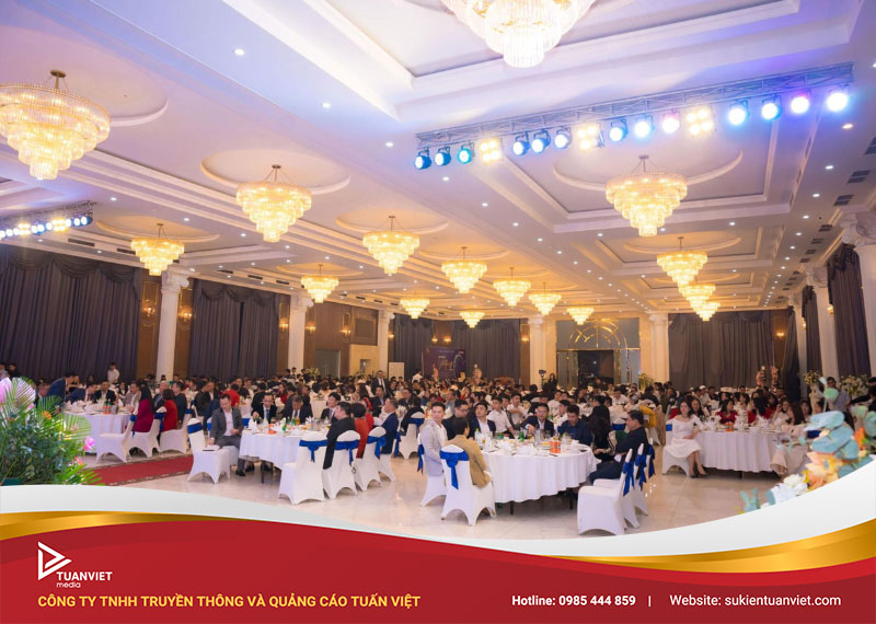 nhà hàng tổ chức sự kiện tại hà nội