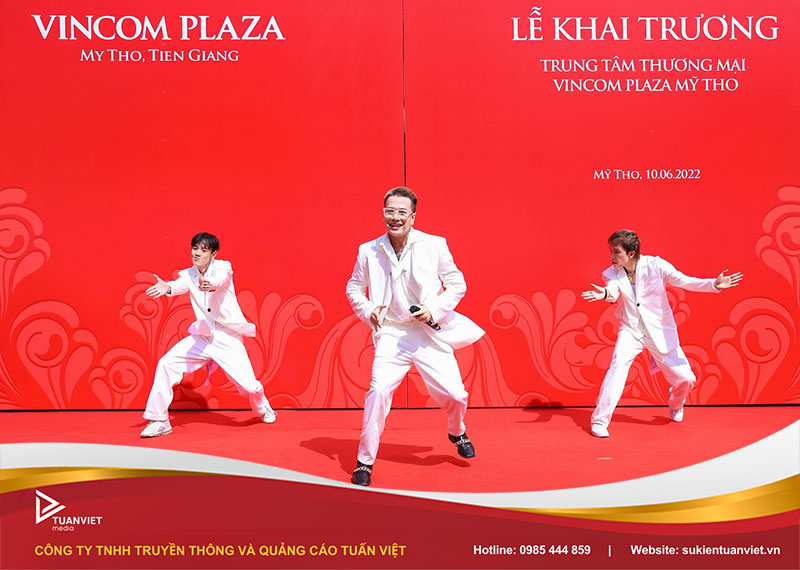 Hoạt động náo nhiệt khai trương trung tâm thương mại