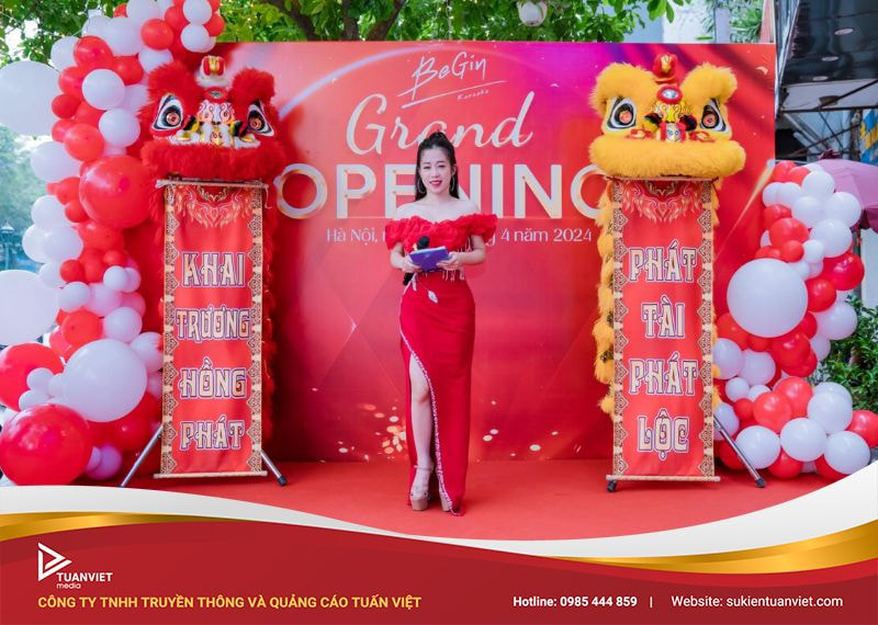 nhân sự khai trương quán karaoke