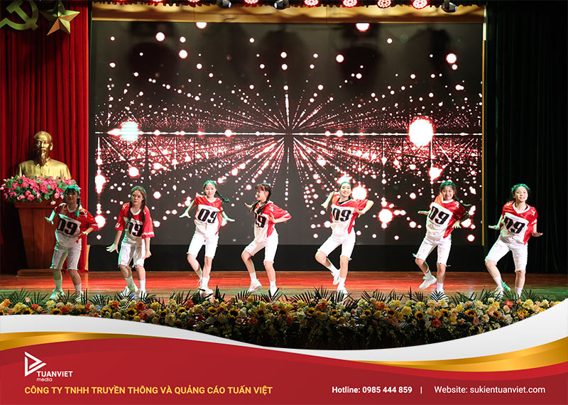 tổ chức lễ tri ân trưởng thành