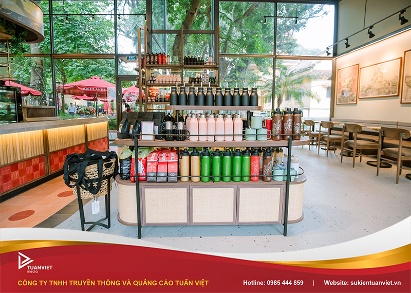 Tổ chức khai trương quán cafe