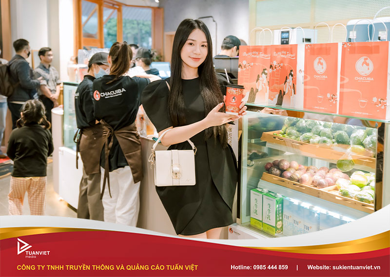 chuẩn bị tổ chức lễ khai trương quán cafe
