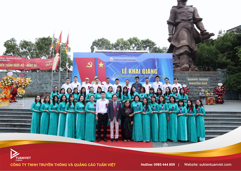 thiết bị tổ chức lễ khai giảng