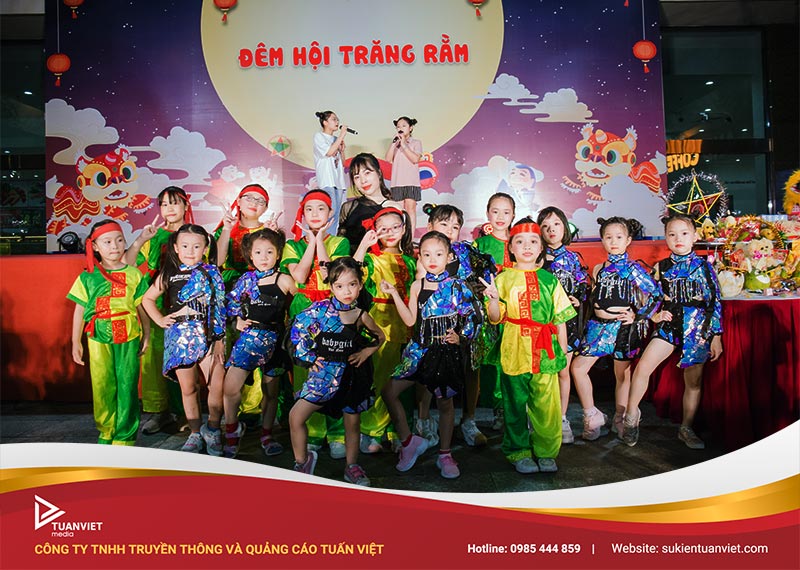 su-kien-trung-thu-ket-hop-giua-truyen-thong-va-hien-dai-21
