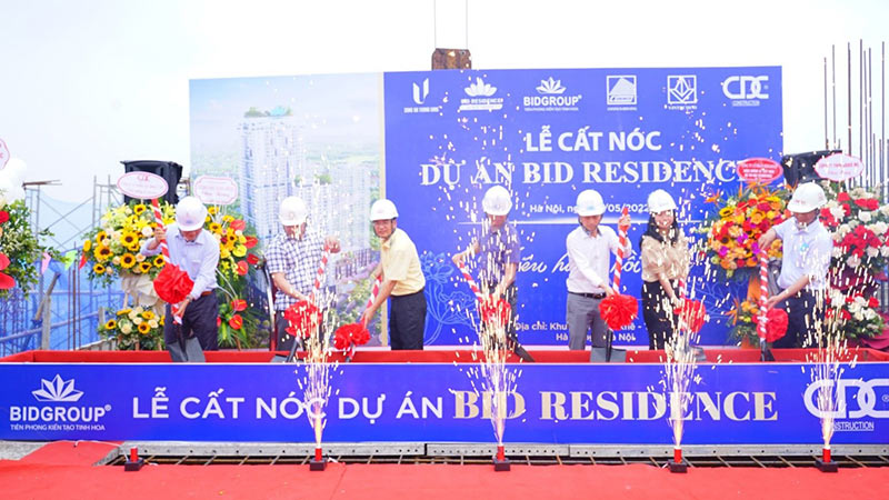 tổ chức lễ cất nóc công trình