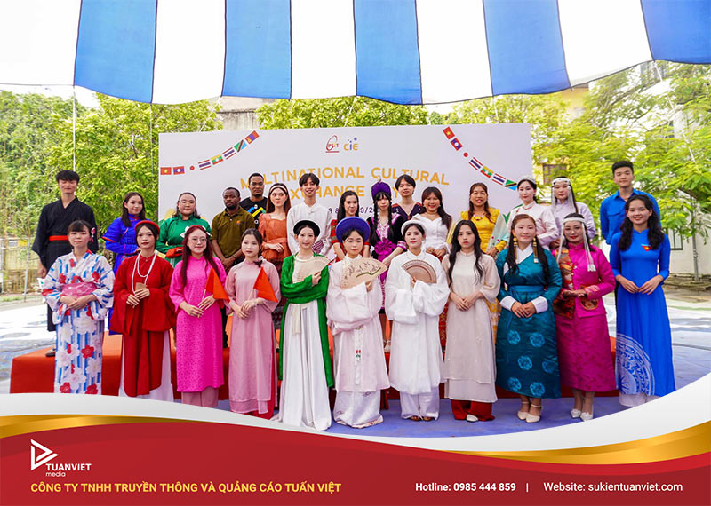 sự kiện ngày hội văn hóa đa quốc gia PTIT 2024
