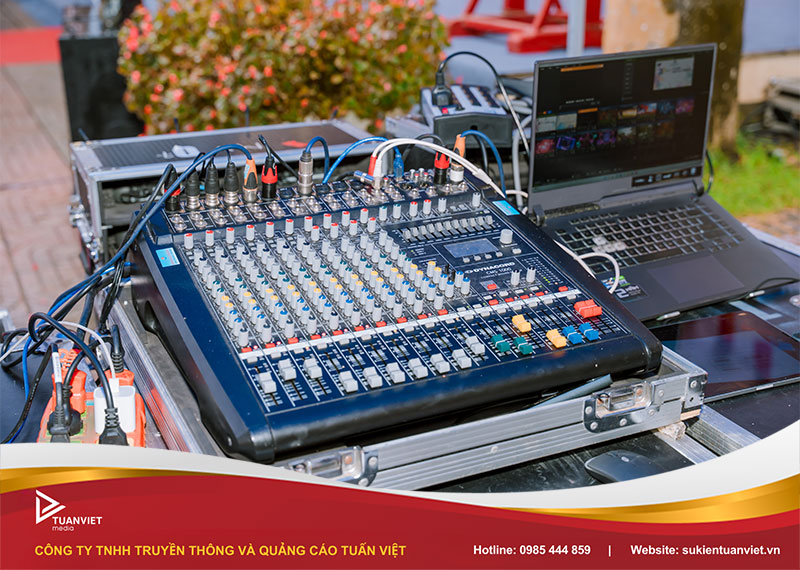 dich vu to chuc 20/11 tron goi