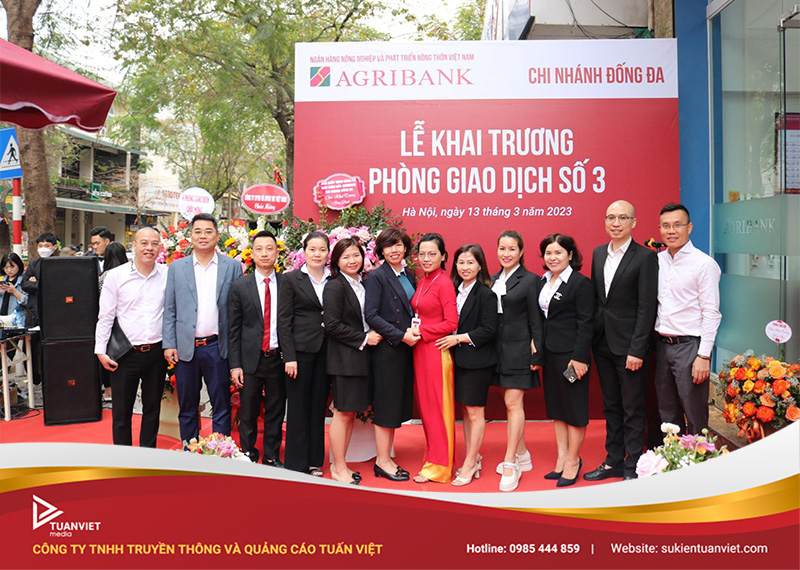 khai trương ngân hàng trọn gói