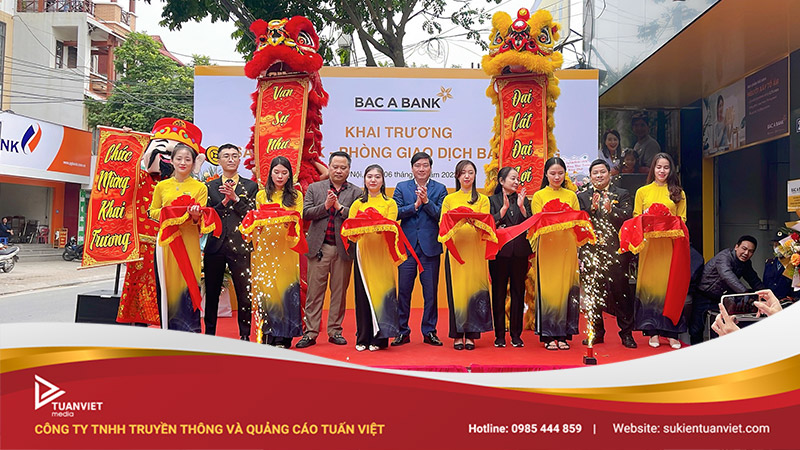 lễ khai trương ngân hàng chuyên nghiệp