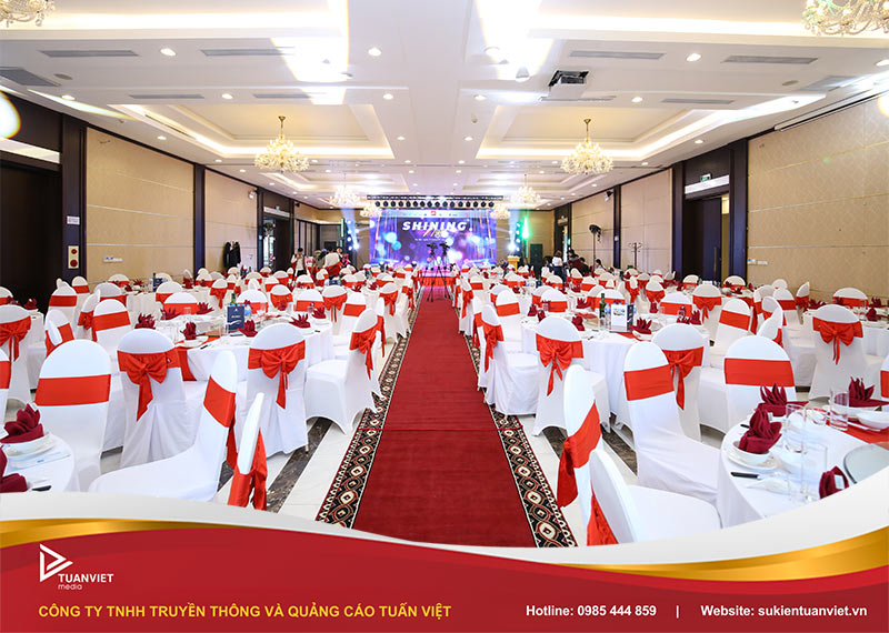 chi phí tiệc tất niên