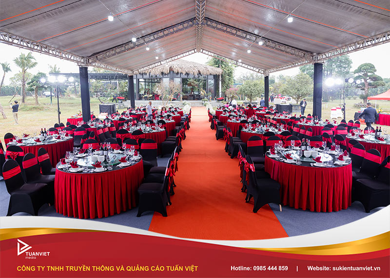 kế hoạch tổ chức tất niên gồm những gì