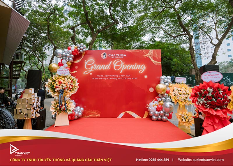 chuẩn bị khai trương quán trà sữa
